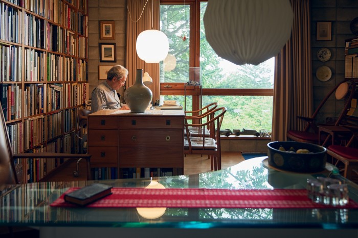 An Arne Jacobsen in Oda’s study 