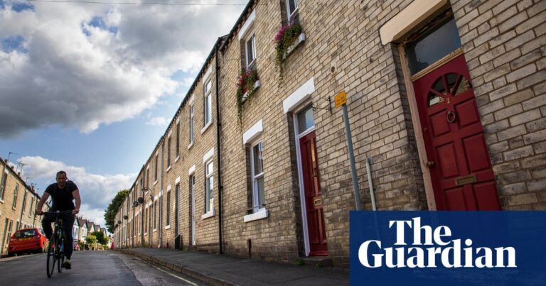 ‘I was told to pay £212,000’: property owners face huge bills when lease is due to expire | Leasehold