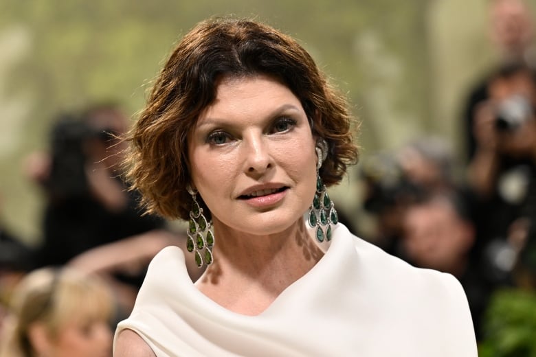 Linda Evangelista attends The Metropolitan Museum of Art's Costume Institute benefit gala celebrating the opening of the "Sleeping Beauties: Reawakening Fashion" exhibition on Monday, May 6, 2024, in New York. (Photo by Evan Agostini/Invision/AP)