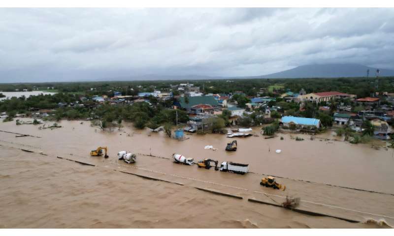 Tropical storm leaves towns submerged, 76 dead in Philippines