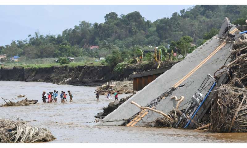 Tropical storm leaves towns submerged, 76 dead in Philippines