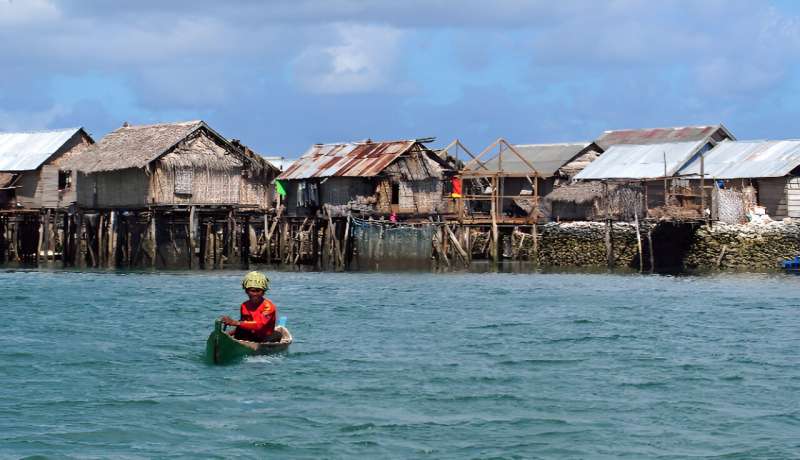 Coral reef destruction a threat to human rights