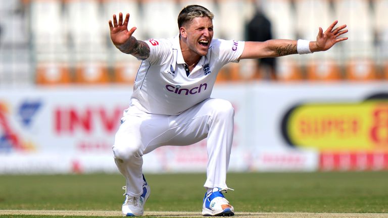 England's Brydon Carse appeals for LBW out of Pakistan's Aamer Jamal during the second day of the first test cricket match between Pakistan and England, in Multan, Pakistan, Tuesday, Oct. 8, 2024. (AP Photo/Anjum Naveed)