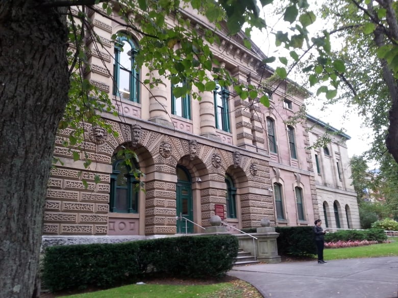 An large stone building that serves as a courthouse in Halifax, Nova Scotia.