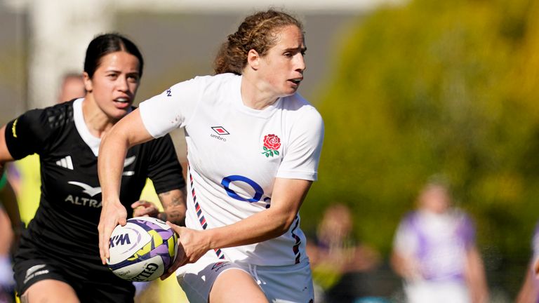 Abby Dow scored twice as England's Red Roses notched nine tries in their WXV1 victory over New Zealand 