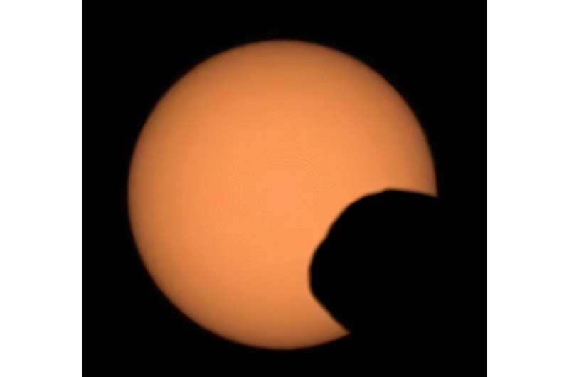 Video: NASA's Perseverance captures 'googly eye' during solar eclipse