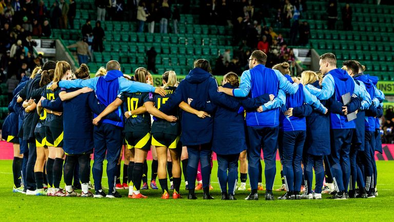 EDINBURGH , SCOTLAND - OCTOBER 29: The Scotland Squad Team Huddle at Full Time during a UEFA Women's European Championship Qualifiers Play-off match between Scotland and Hungary at Easter Road, on October 29, 2024, in Edinburgh, Scotland.  (Photo by Craig Foy / SNS Group)