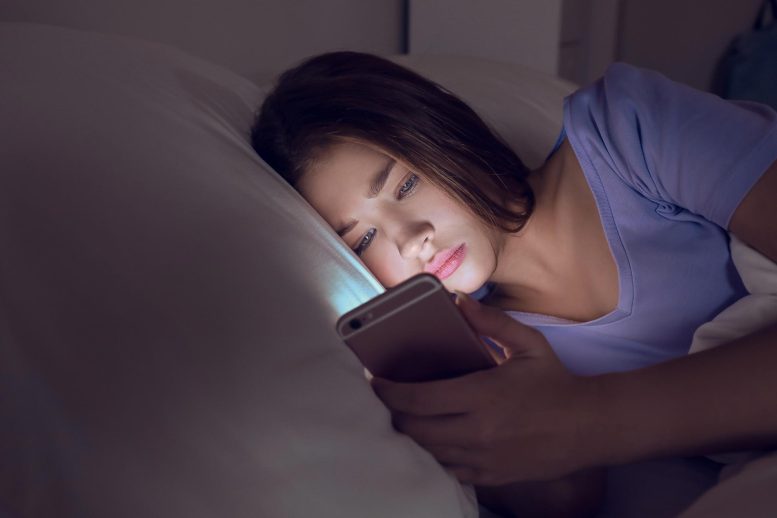 Girl Smartphone Bed Night