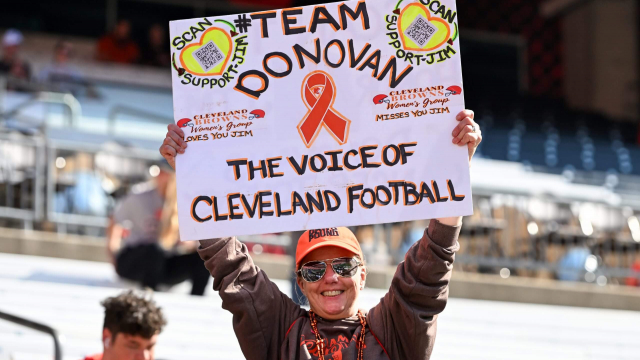 Jim Donovan, 68, longtime Cleveland Browns broadcaster, dies after cancer battle