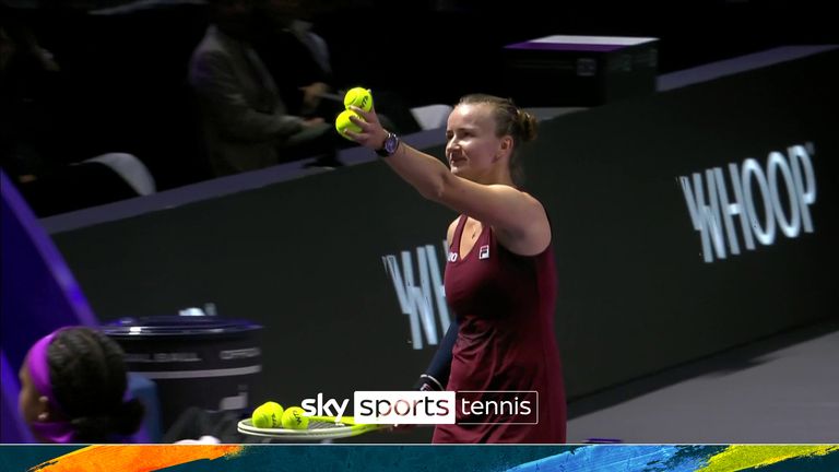 Barbora Krejcikova contests with the umpire whether or not the balls she&#39;s received are new,.