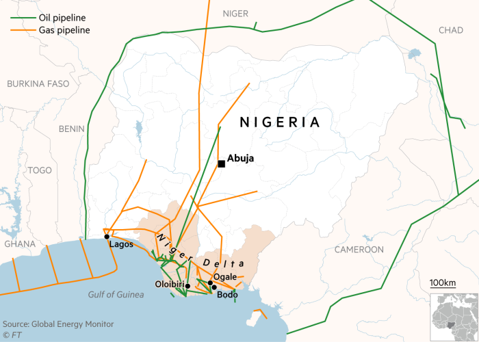 Map of Nigeria showing oil and gas pipelines in the country of which there are many in the Niger Delta to the south of the country