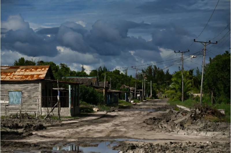 Nine provinces in western and central Cuba, including Havana, have been placed on cyclone alert in light of Hurricane Rafael