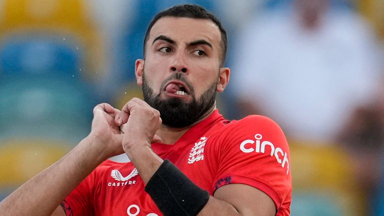 England's Saqib Mahmood bowls against West Indies during the second T20 cricket match at Kensington Oval in Bridgetown, Barbados, Sunday, Nov. 10, 2024. (AP Photo/Ricardo Mazalan) 