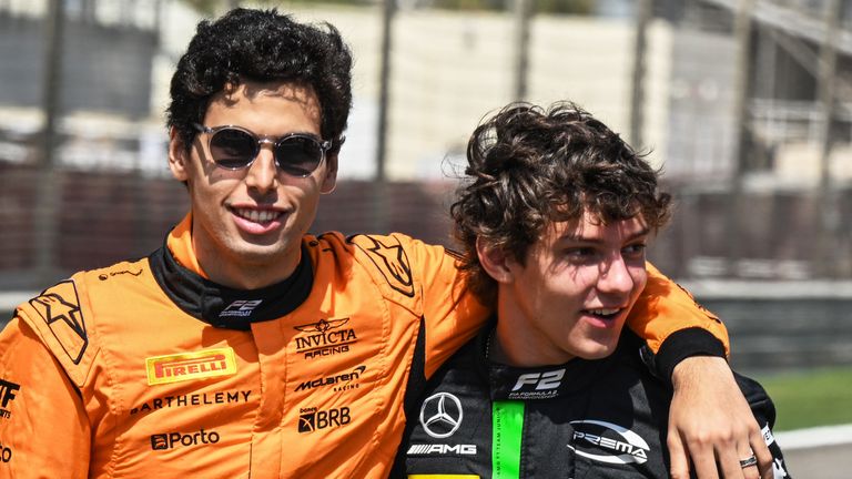 BAHRAIN INTERNATIONAL CIRCUIT, BAHRAIN - FEBRUARY 28: Gabriel Bortoleto (BRA, Invicta Racing) and Andrea Kimi Antonelli (ITA, Prema Racing) at Bahrain International Circuit on Wednesday February 28, 2024 in Sakhir, Bahrain. (Photo by Simon Galloway / LAT Images)