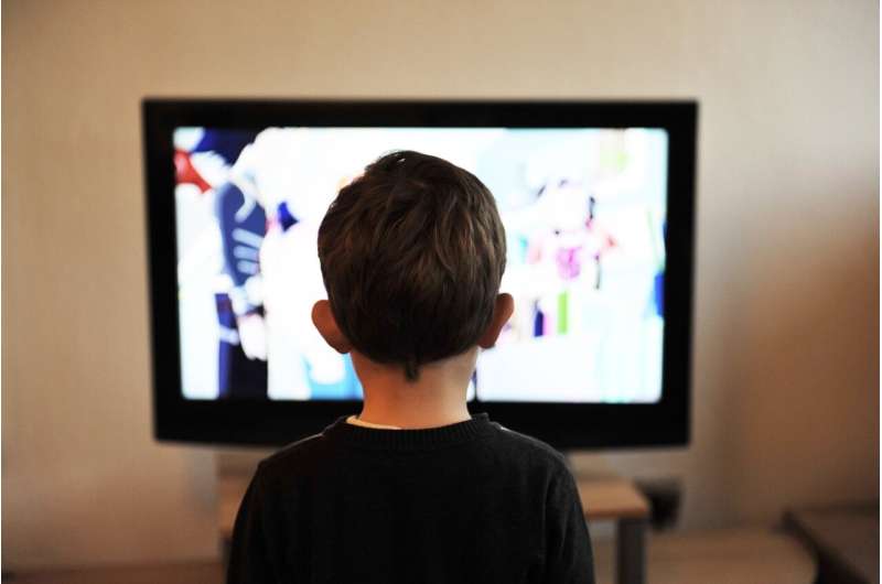 child watching tv