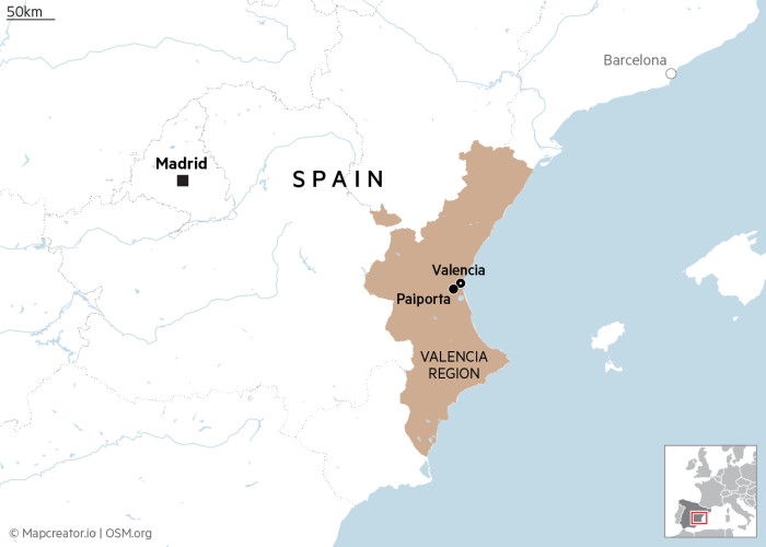 Map showing the location of Paiporta and Valencia within the Valencia region in Spain