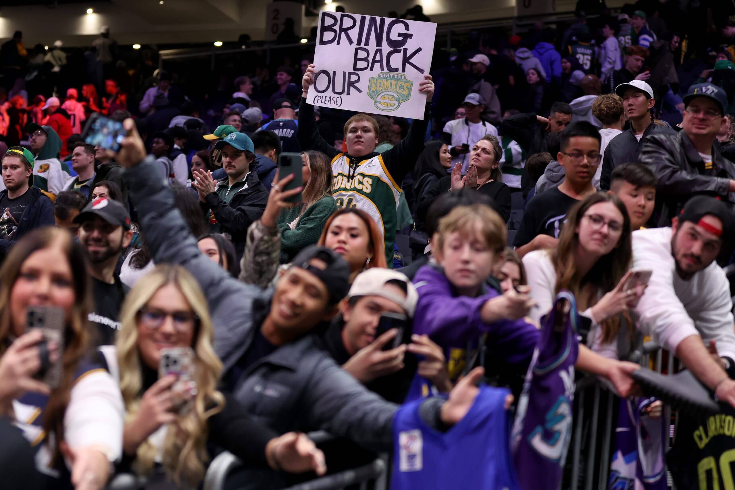 Will-NBA-expansion-bring-the-SuperSonics-back-to-Seattle-‘Theres.jpg